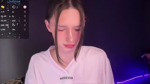 Snapshot of niky_long chatting on July 5, 2026, 10:44 am Niky online show from July 5, 2026, 10:44 am