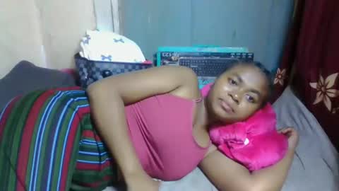 nilah online show from April 18, 2026, 8:20 pm