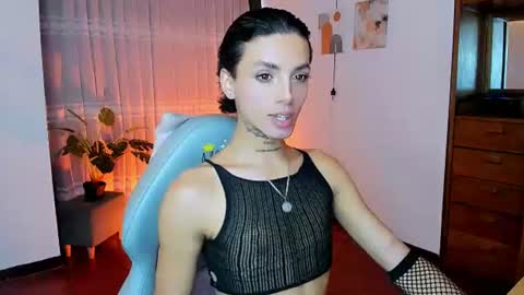 Snapshot of nilam217 chatting on June 17, 2026, 9:27 pm Nilam online show from June 17, 2026, 9:27 pm