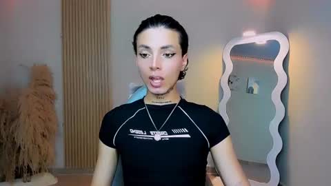 Snapshot of nilam217 chatting on July 15, 2026, 5:18 pm Nilam online show from July 15, 2026, 5:18 pm