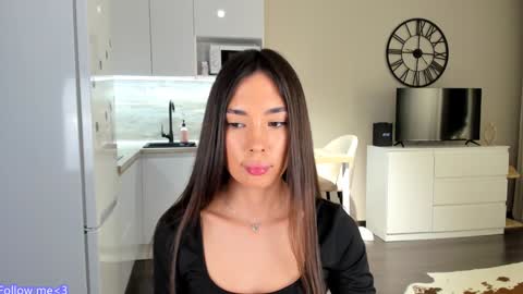 Bella online show from January 26, 2025, 11:39 pm