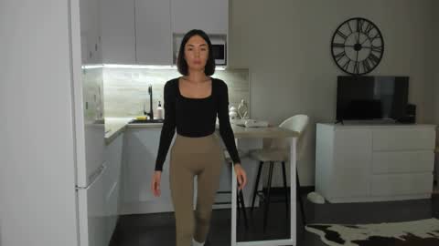 Bella online show from March 12, 2025, 9:55 am