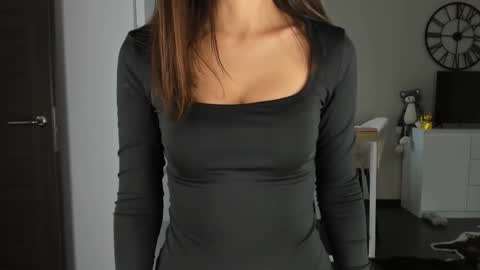 Bella online show from February 27, 2026, 7:52 am