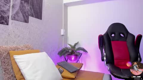 Nils online show from October 1, 2025, 1:22 am