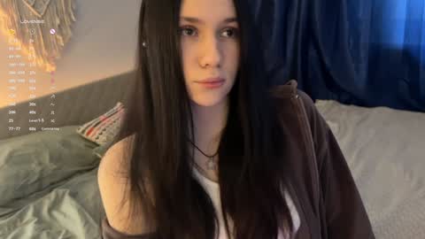 Snapshot of nimfaheart chatting on December 29, 2024, 10:45 am Jennet online show from December 29, 2024, 10:45 am