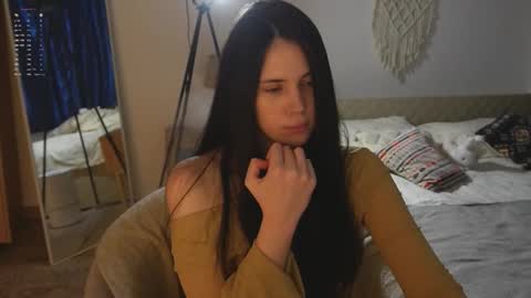 Snapshot of nimfaheart chatting on November 4, 2025, 5:45 pm Jennet online show from November 4, 2025, 5:45 pm