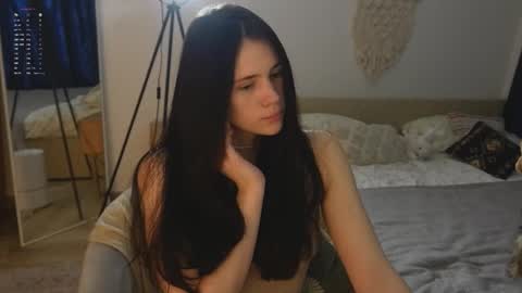 Snapshot of nimfaheart chatting on November 8, 2025, 5:23 pm Jennet online show from November 8, 2025, 5:23 pm