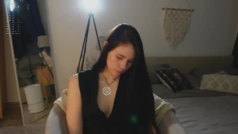 Snapshot of nimfaheart chatting on November 16, 2025, 4:34 pm Jennet online show from November 16, 2025, 4:34 pm