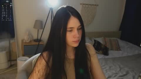 Snapshot of nimfaheart chatting on November 28, 2025, 5:37 pm Jennet online show from November 28, 2025, 5:37 pm