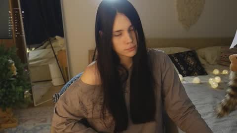 Snapshot of nimfaheart chatting on January 5, 2026, 6:44 pm Jennet online show from January 5, 2026, 6:44 pm