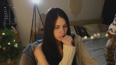 Snapshot of nimfaheart chatting on January 12, 2026, 7:19 pm Jennet online show from January 12, 2026, 7:19 pm