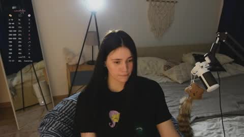 Snapshot of nimfaheart chatting on March 24, 2026, 7:41 pm Jennet online show from March 24, 2026, 7:41 pm