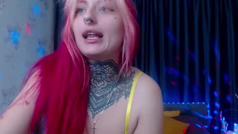 Nina online show from October 27, 2025, 6:28 am