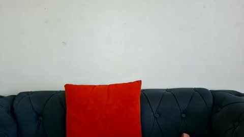 nina_bambi online show from April 21, 2026, 12:33 pm