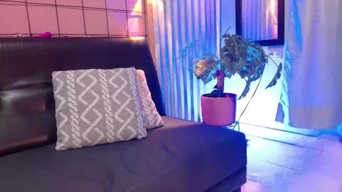 nina_belle_ online show from March 23, 2026, 1:15 pm