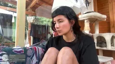 Nina.  online show from November 14, 2025, 8:07 pm