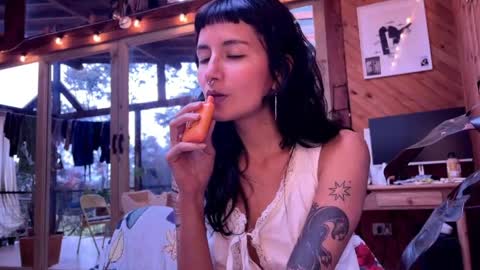 Nina.  online show from March 27, 2026, 9:14 pm