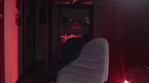 Nina Moon online show from December 26, 2024, 11:35 pm