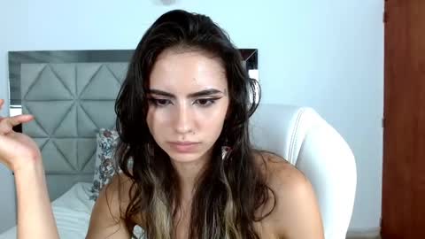  Nina  online show from December 4, 2024, 11:57 pm