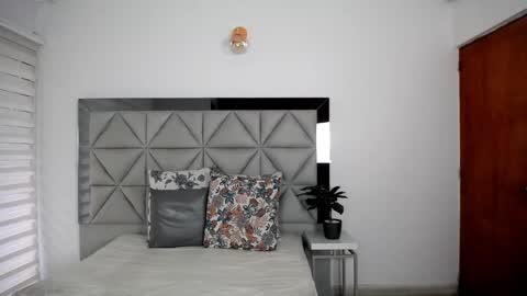  Nina  online show from January 9, 2025, 8:22 pm