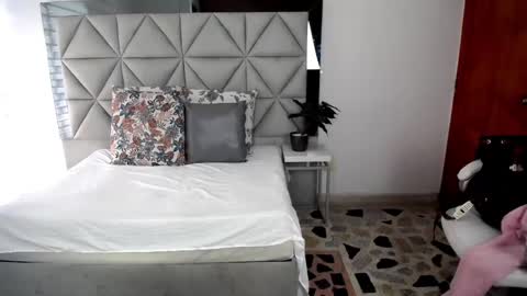  Nina  online show from January 20, 2025, 8:40 pm