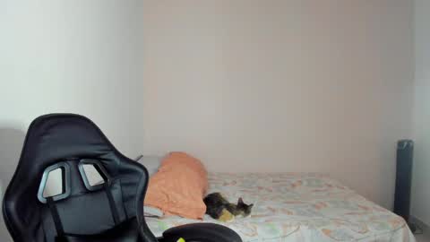  Nina  online show from April 17, 2026, 7:17 pm