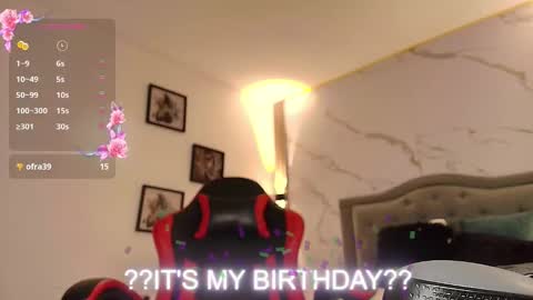  N I N A online show from November 24, 2025, 1:22 pm