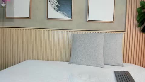 NINA online show from September 14, 2025, 12:26 pm