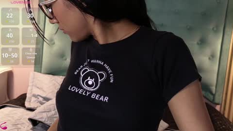 Snapshot of ninabravur chatting on April 29, 2026, 1:37 pm NINA BRAVU online show from April 29, 2026, 1:37 pm