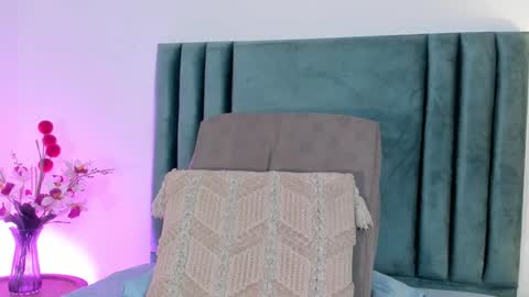 Snapshot of ninacavallli chatting on January 13, 2025, 8:15 pm Nina online show from January 13, 2025, 8:15 pm