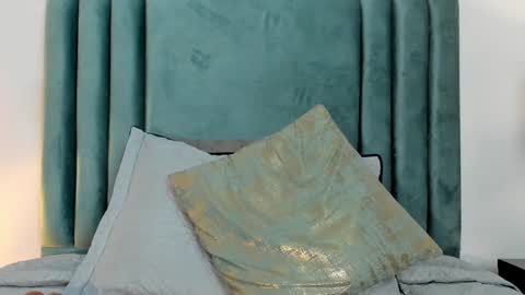 Snapshot of ninacavallli chatting on February 7, 2025, 8:53 pm Nina online show from February 7, 2025, 8:53 pm