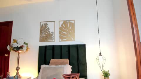 Snapshot of ninacavallli chatting on March 12, 2025, 2:56 pm Nina online show from March 12, 2025, 2:56 pm