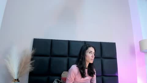 Snapshot of ninacavallli chatting on November 12, 2025, 6:30 pm Nina online show from November 12, 2025, 6:30 pm