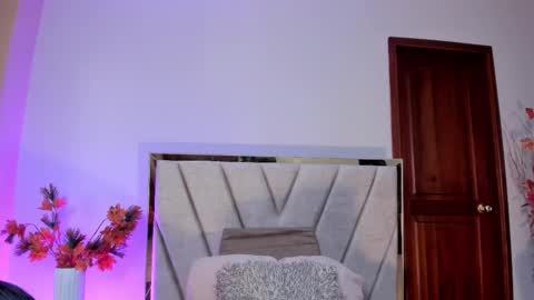 Snapshot of ninacavallli chatting on November 13, 2025, 6:18 pm Nina online show from November 13, 2025, 6:18 pm