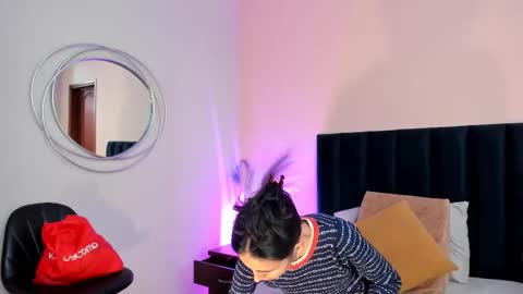 Snapshot of ninacavallli chatting on November 14, 2025, 6:17 pm Nina online show from November 14, 2025, 6:17 pm