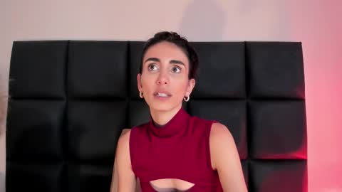 Snapshot of ninacavallli chatting on December 2, 2025, 6:14 pm Nina online show from December 2, 2025, 6:14 pm