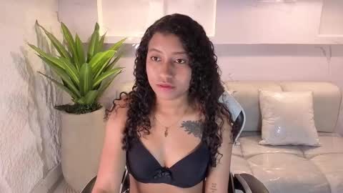 Nina  online show from November 11, 2025, 7:58 pm