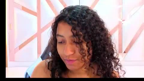 Nina  online show from November 28, 2025, 12:30 pm