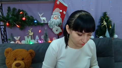 ninaflawlees online show from December 3, 2024, 7:22 pm