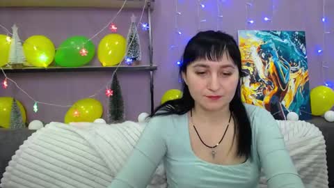 ninaflawlees online show from January 16, 2025, 1:37 am