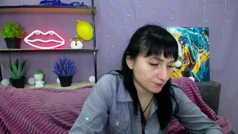 ninaflawlees online show from January 22, 2025, 11:43 pm