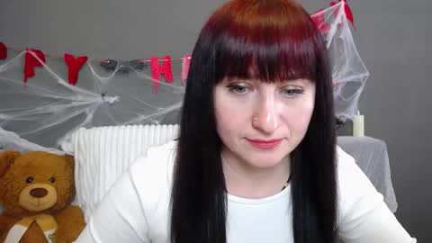 ninaflawlees online show from October 18, 2025, 12:06 pm