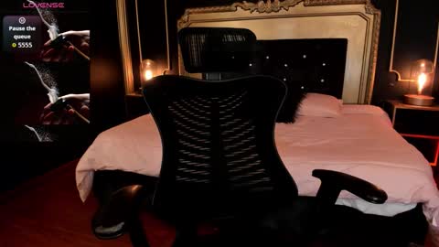 Nina online show from March 6, 2026, 7:43 pm