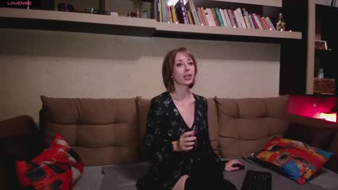 NinaNovalicious online show from December 11, 2024, 8:47 am