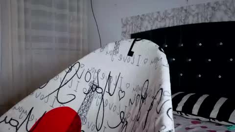 ninasky19 online show from May 21, 2026, 1:56 am