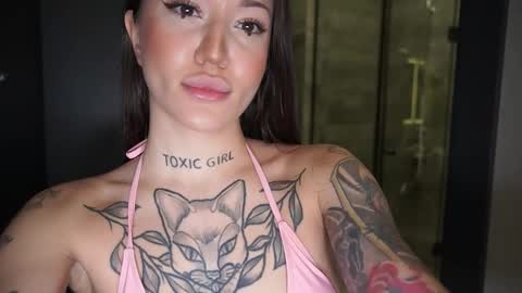 ninasuzuki online show from January 16, 2026, 10:19 am