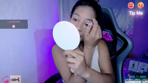 ninatinydoll1 online show from October 7, 2025, 9:28 am