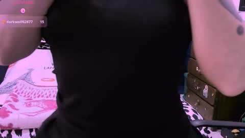 Nina online show from December 5, 2025, 3:52 pm