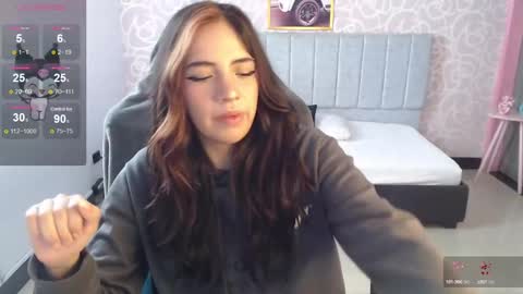 Snapshot of ninfa_ch chatting on December 11, 2024, 11:19 am Ninfa online show from December 11, 2024, 11:19 am