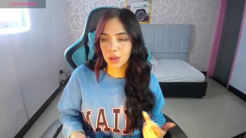 Snapshot of ninfa_ch chatting on January 14, 2025, 11:20 am Ninfa online show from January 14, 2025, 11:20 am